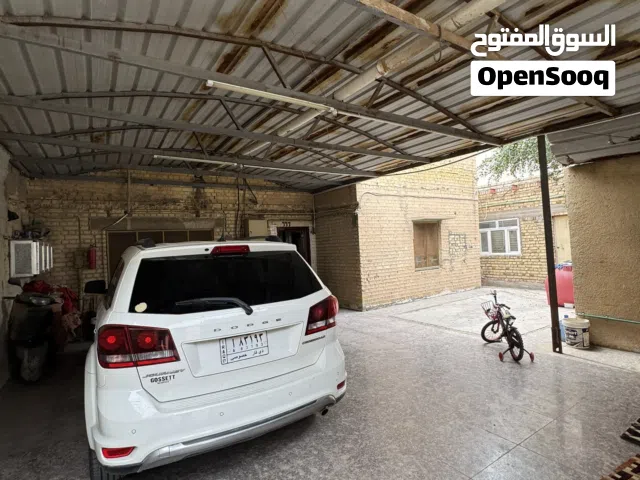 400 m2 2 Bedrooms Townhouse for Sale in Basra Maqal