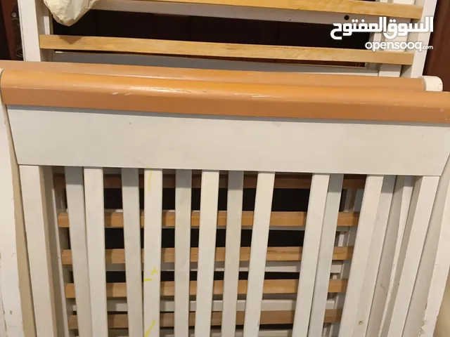تخت بيبي ايكيا