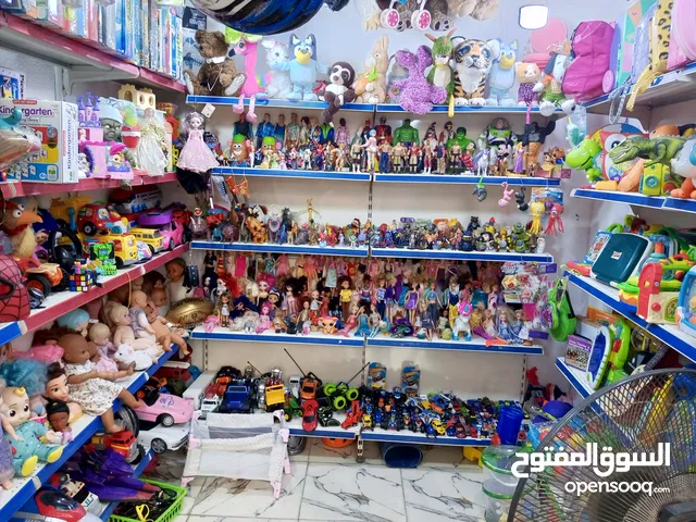 المحل كامل للبيع