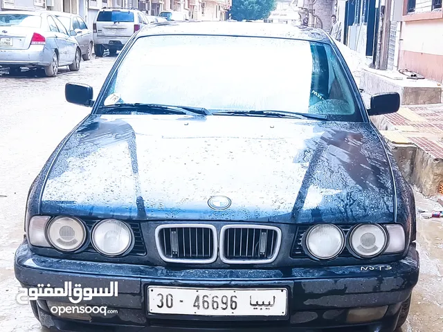 بي ام خفاش 525