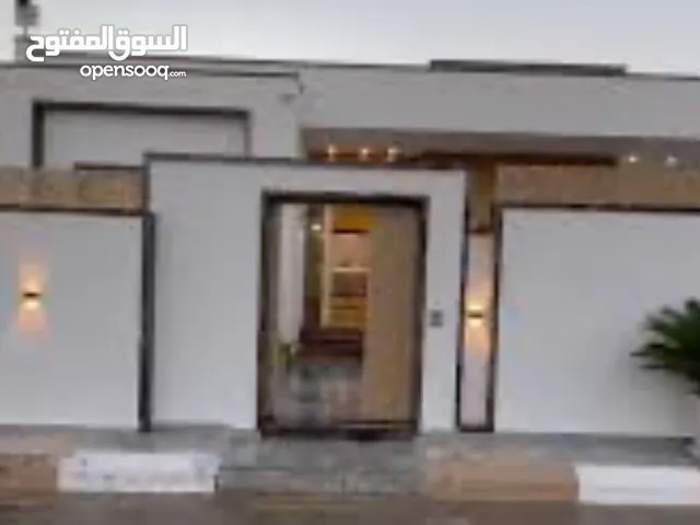 130 m2 3 Bedrooms Townhouse for Rent in Tripoli Ain Zara