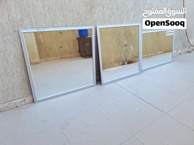 3 مرايات عرض كبيره اثنين بالطول و 1 بالعرض نوع الحديد المونيوم