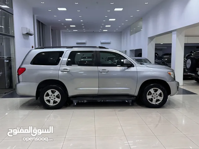 Toyota Sequoia 2015 (SIlver)