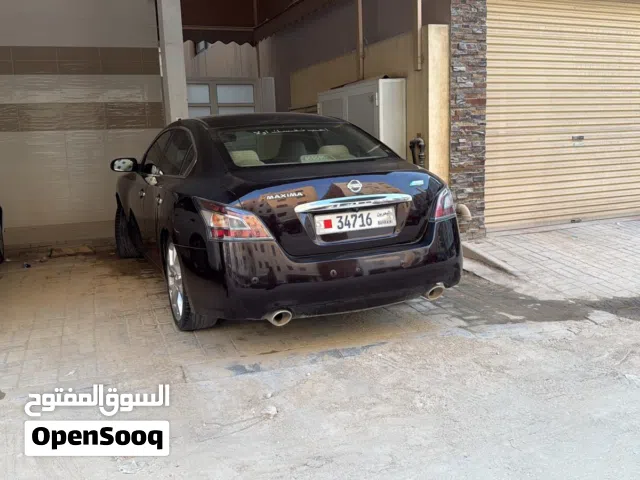 Nissan maxima 2012