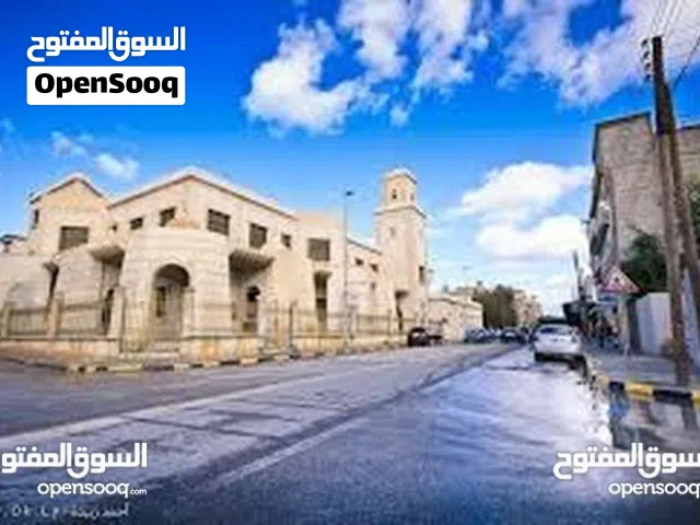 مخزن للإيجار في بن عاشور مقابل مصحة البشرى شارع المعدات الطبية من المالك مباشرة بدون مقدم بدون عمولة