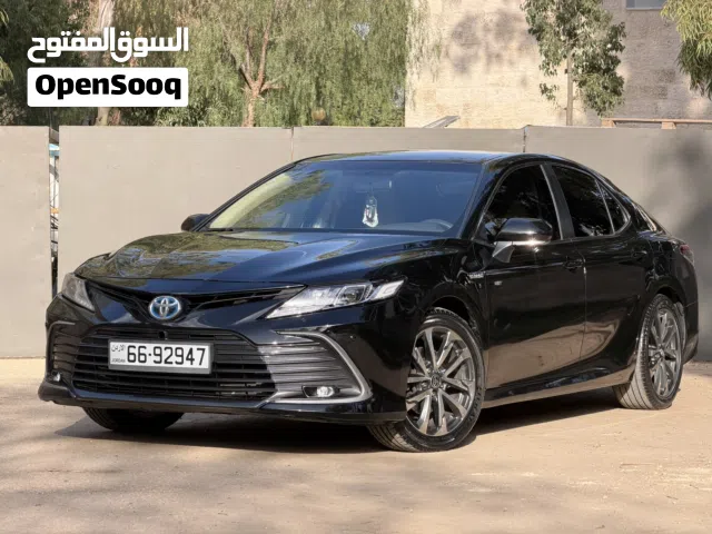 2022 تويوتا كامري LE