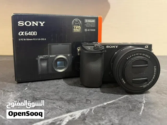 Almost new Sony a6400 with Lens 16-50mm f/3.5-5.6 and 128 GB 4kكاميره  سوني A6400 مع عدسه و ميموري