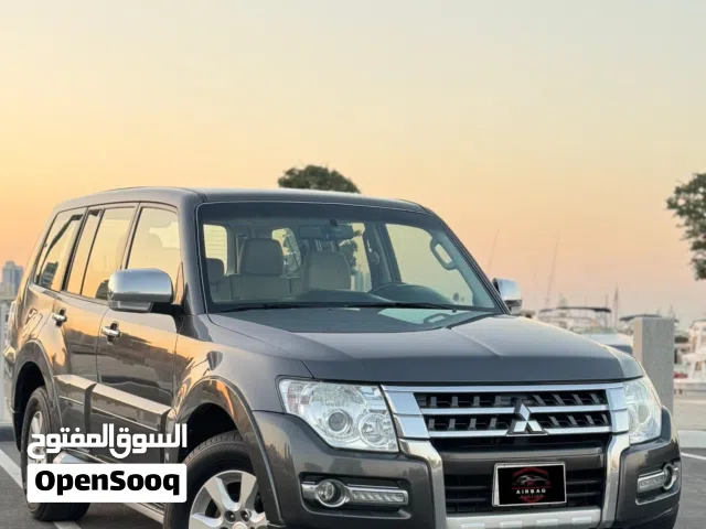 للبيع باجيرو موديل 2022 عداد 84 الف ماكينه 3.5 صبغ الوكاله