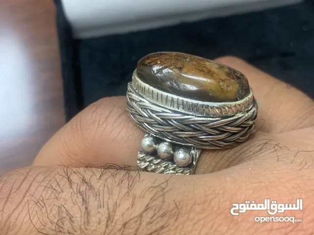 خاتم فضه 950 صياغه مصريه كارت ضمان مدا الحياه