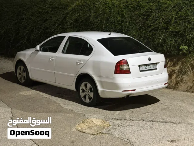 2012, سكودا, اوكتافيا, Standard
