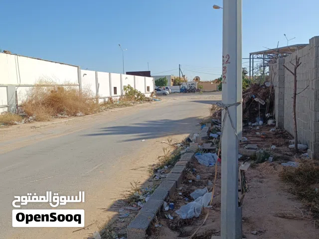 أرض للايجار رويسات بالقرب من جزيرة قرارة