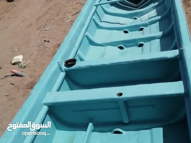 للبيع قارب 23 ياماها بدون ملكيه اقراء الوصف