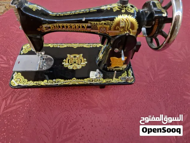 ماكنة خياطه شغاله ميه ميه بحالة ممتازه ومعها ماتور