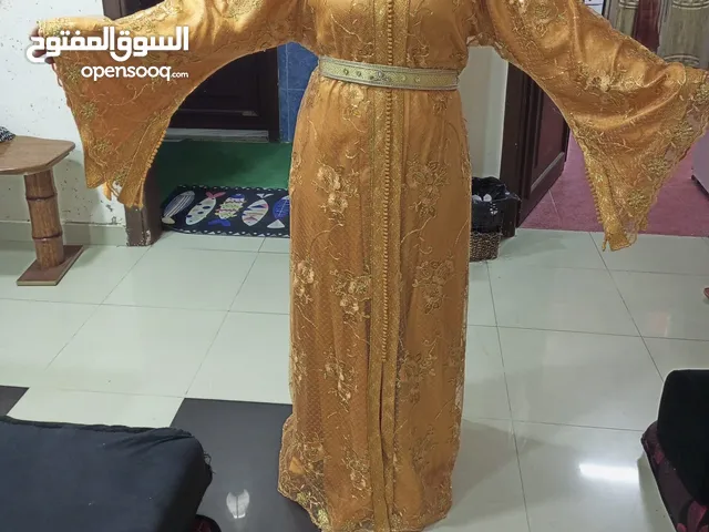 قفطان  مغربي للبيع جديد ولا لبسه