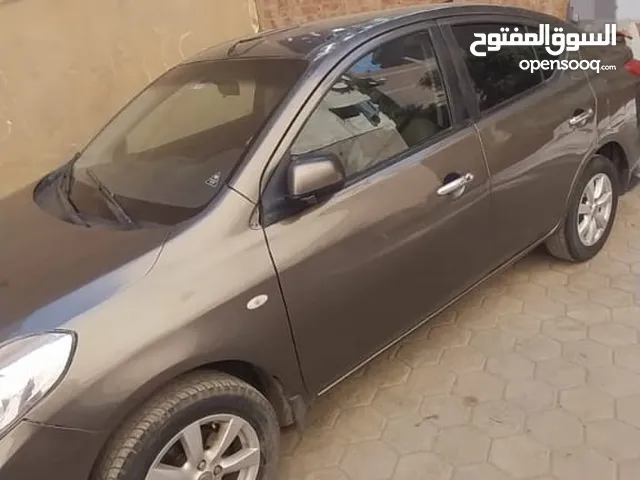 عربيه نسيان صنى للبيع موديل 2014