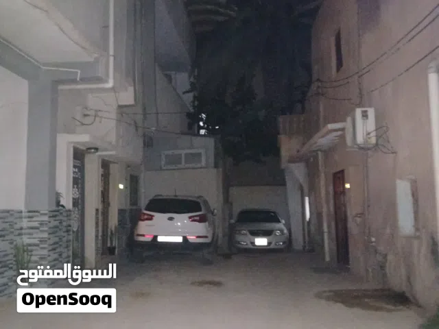 85 m2 1 Bedroom Townhouse for Sale in Tripoli Ghut Shaal
