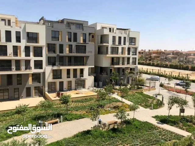 شقة بجاردن متشطبة بالكامل في كمبوند سوديك إيست القاهرة الجديدة