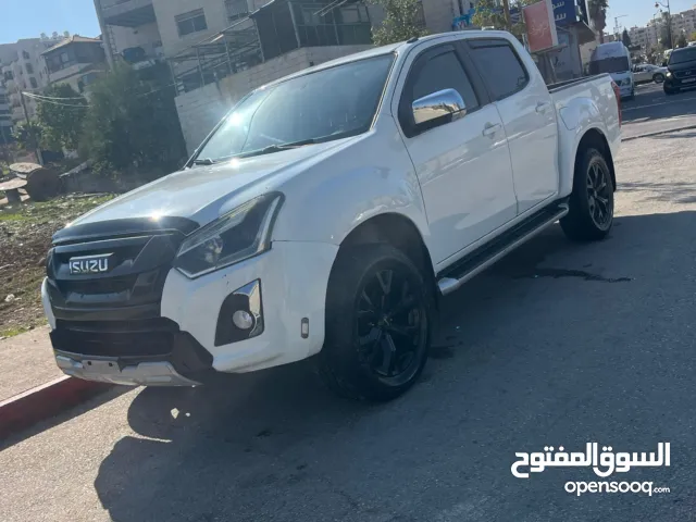 D- MAX ايسوزو