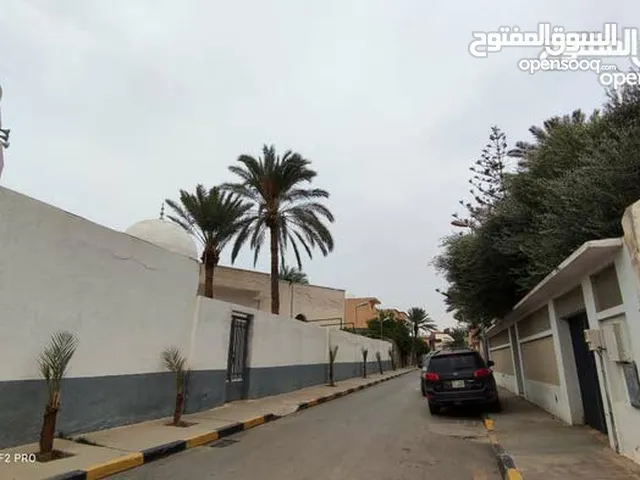 780 m2 More than 6 bedrooms Villa for Sale in Tripoli Al-Sareem