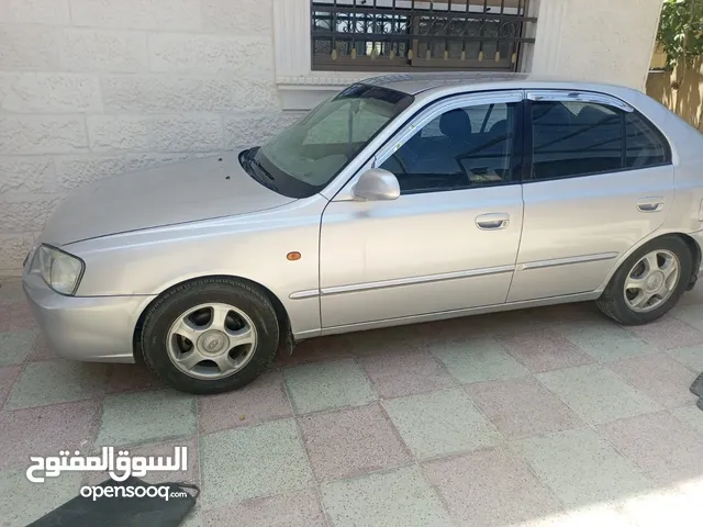 هونداي فيرنا موديل 2000