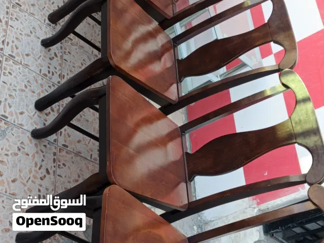 كراسي خشب صناعه فيتنام بحاله ممتازه