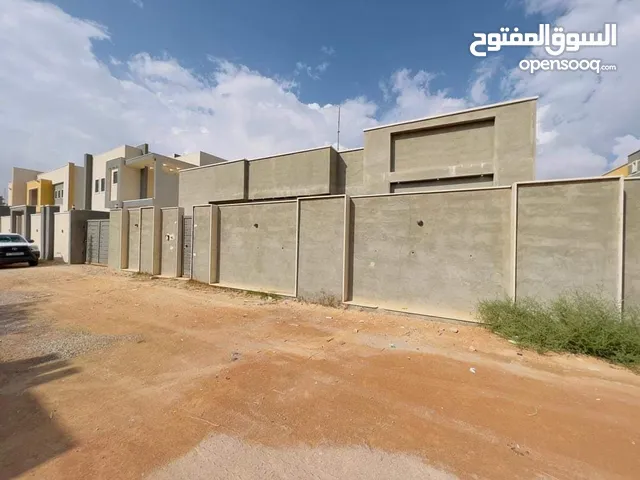 315 m2 4 Bedrooms Townhouse for Sale in Misrata Other