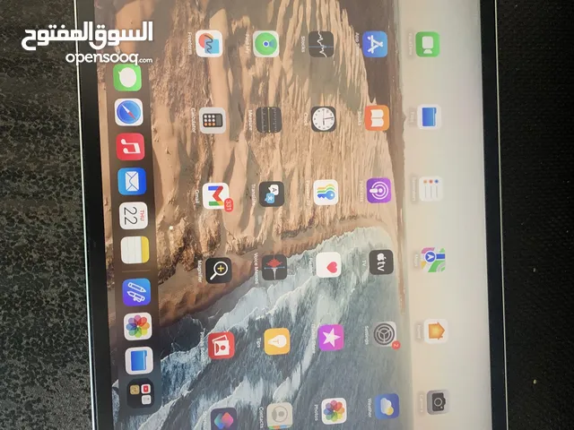 Apple iPad pro 4 128 GB in Amman