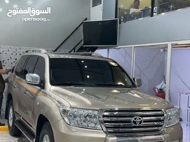 Toyota Land Cruiser VXR in Al Ain