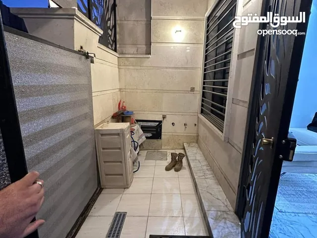 220 m2 3 Bedrooms Townhouse for Sale in Baghdad Saidiya