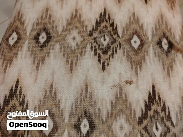 غرفة سفرة مع بوفيه