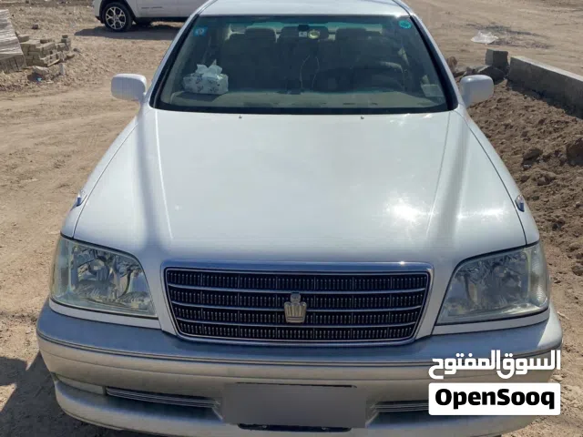 تويوتا كراون موديل 2002