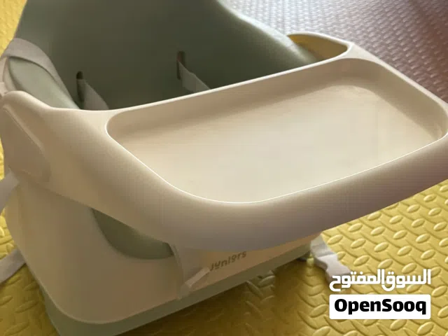 كرسى طعام للأطفال