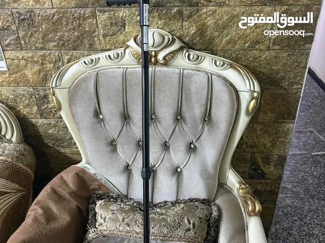 عكازة لكبار والصغار
