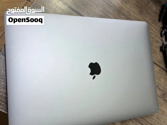 MacBook Pro 2019 Core i9 بكرتين شاشة شاشة كبيره بحالة ممتازه
