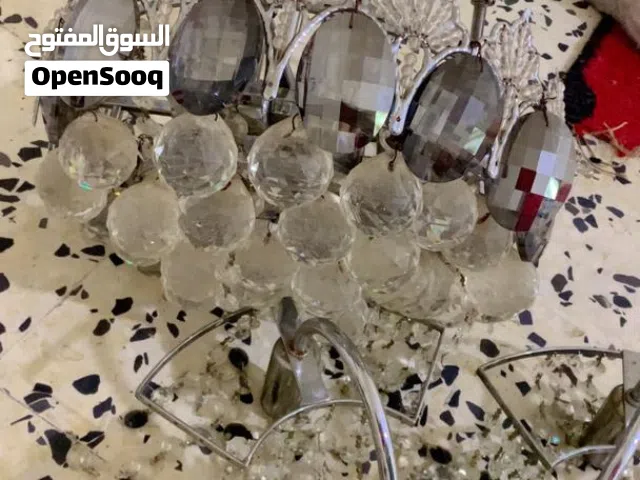 زوز ثريات كريستال يشتغلو ميه ميه للبيع مع بعض