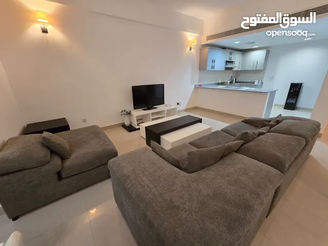 Luxury 2BHK Penthouse  Rooftop Terrace, Stunning Views, Pool and Gym Laundry Room – Amwaj Islands