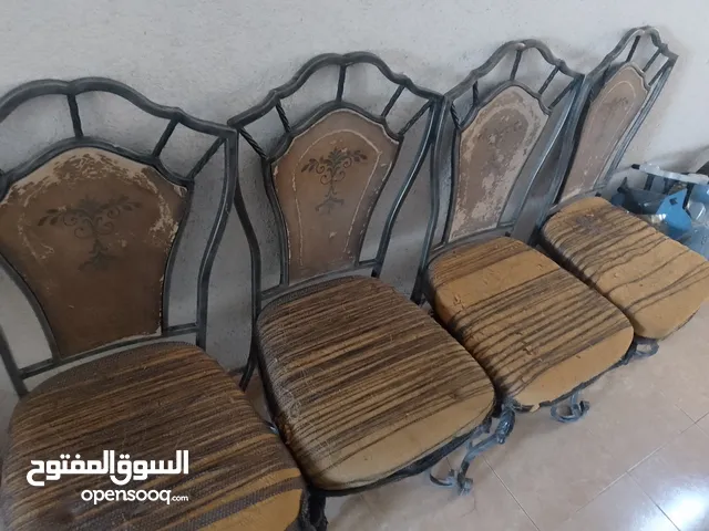كراسي حديقه بحاجه الى تنجيد عدد 4