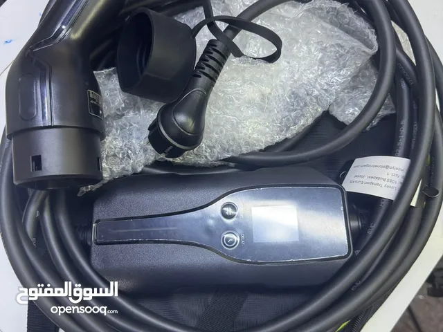 شاحن تيسلا