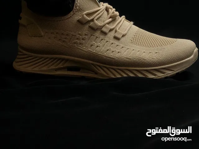42 Sport Shoes in Tripoli