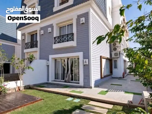 فيلا للبيع متشطبه في كمبوند ماونتن فيو اليفا.