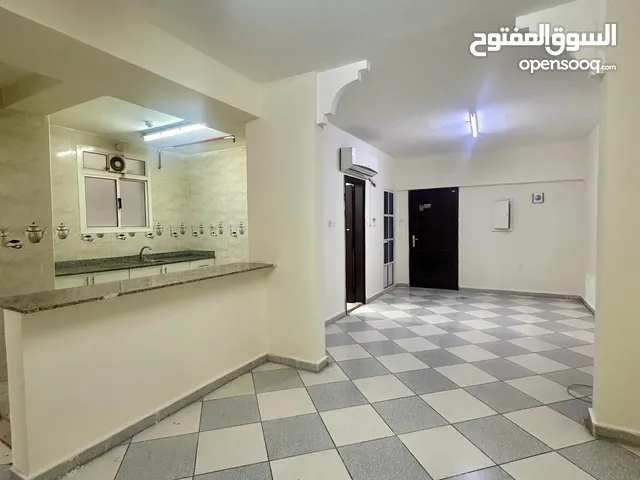 120 m2 2 Bedrooms Apartments for Rent in Doha Musherib
