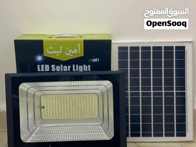 كشاف طاقة شمسية حجم 3000 الف واط يوجد توصيل مختلف ولايات السلطنة