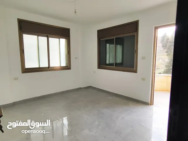 142 m2 3 Bedrooms Apartments for Sale in Ramallah and Al-Bireh Ein Munjid