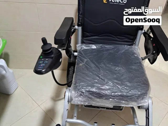 كرسي متحرك كهربائي جديد