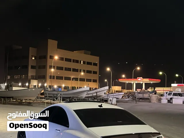 2012 مرسيدس بنز الفئة-CLS CLS 550