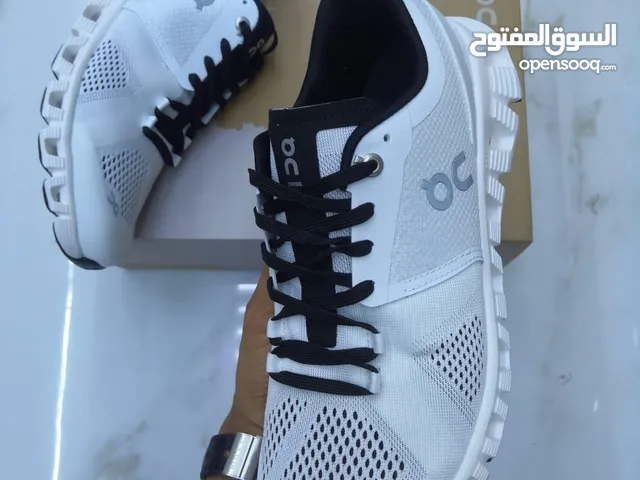 Other Sport Shoes in Sharjah