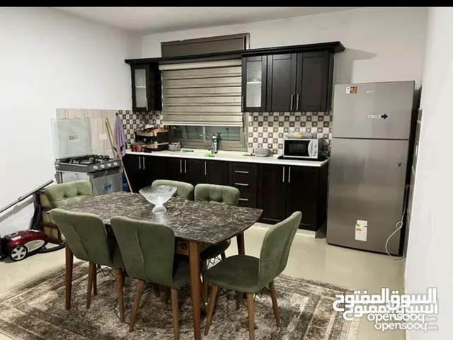 100 m2 2 Bedrooms Apartments for Rent in Ramallah and Al-Bireh Downtown