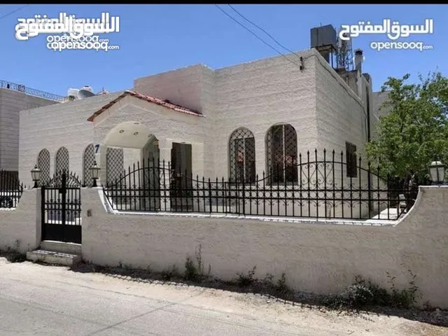 350m2 4 Bedrooms Villa for Sale in Amman Khalda