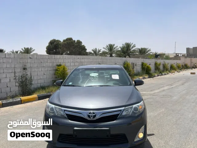 2013 تويوتا كامري XLE