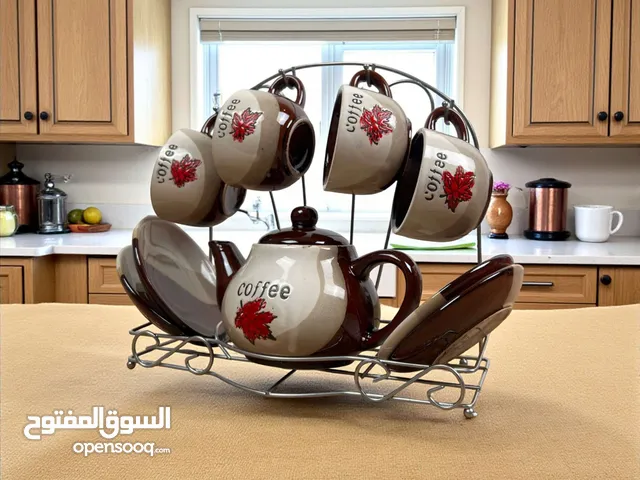 طقم فناجين سيراميك الاستخدامات: مثالي لتقديم الشاي أو القهوة في الجلسات العائلية والضيافة. مناسب